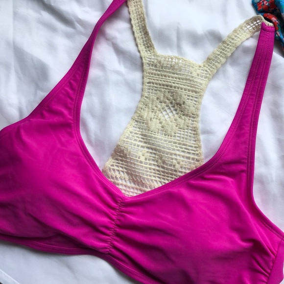 Swim top Bundle - Picture 4 of 8